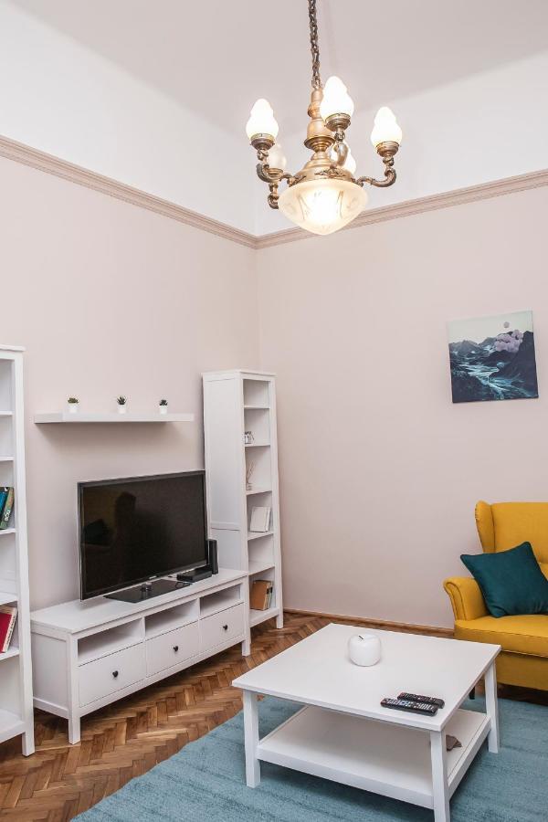 Fullmoon Apartments 1 Сегед Екстериор снимка