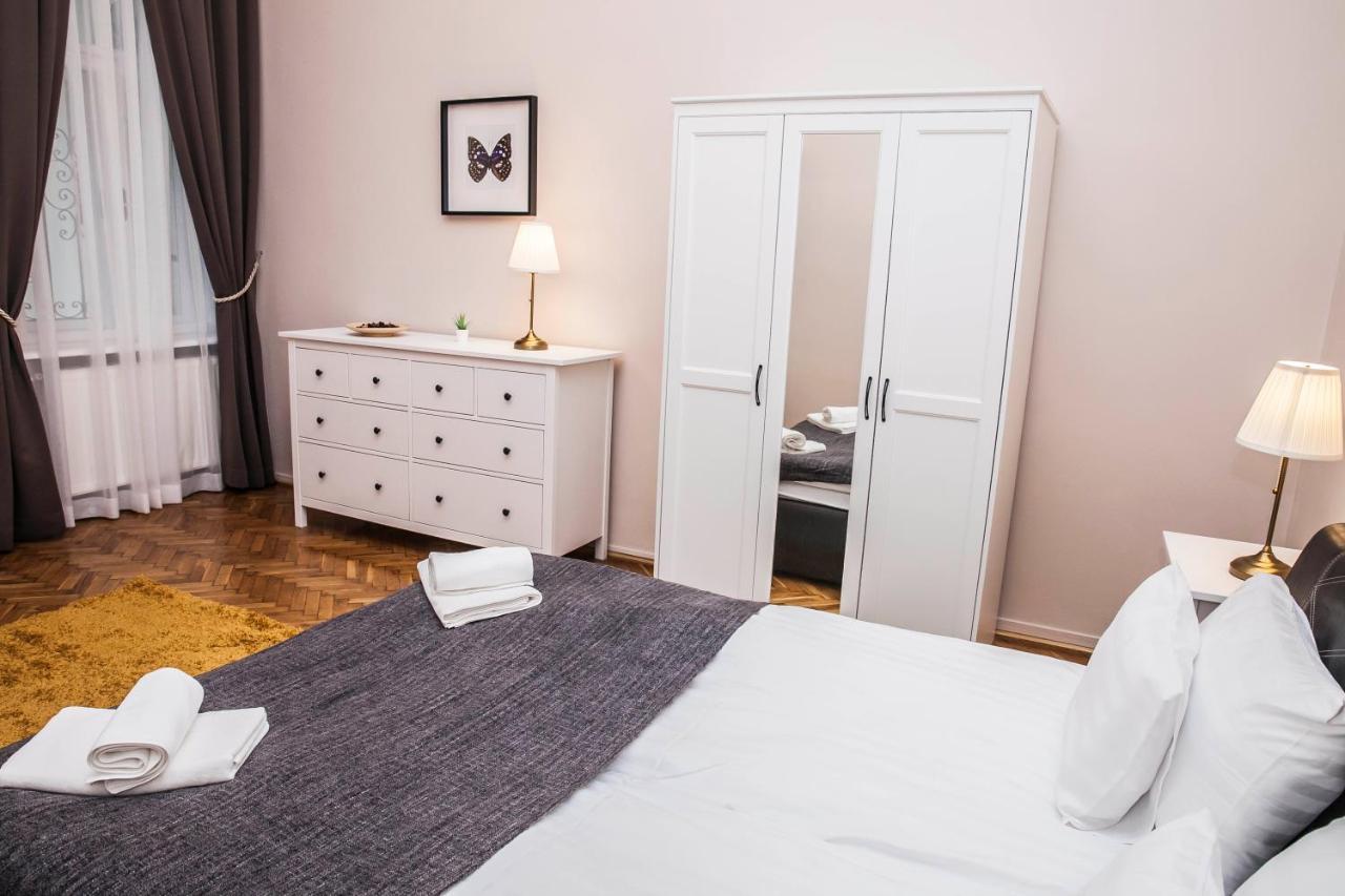 Fullmoon Apartments 1 Сегед Екстериор снимка
