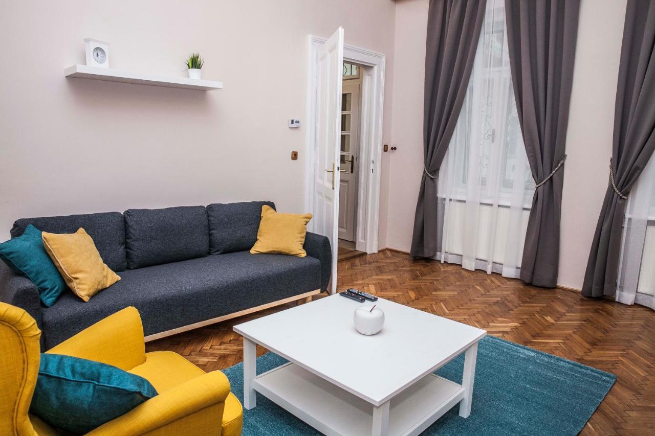Fullmoon Apartments 1 Сегед Екстериор снимка