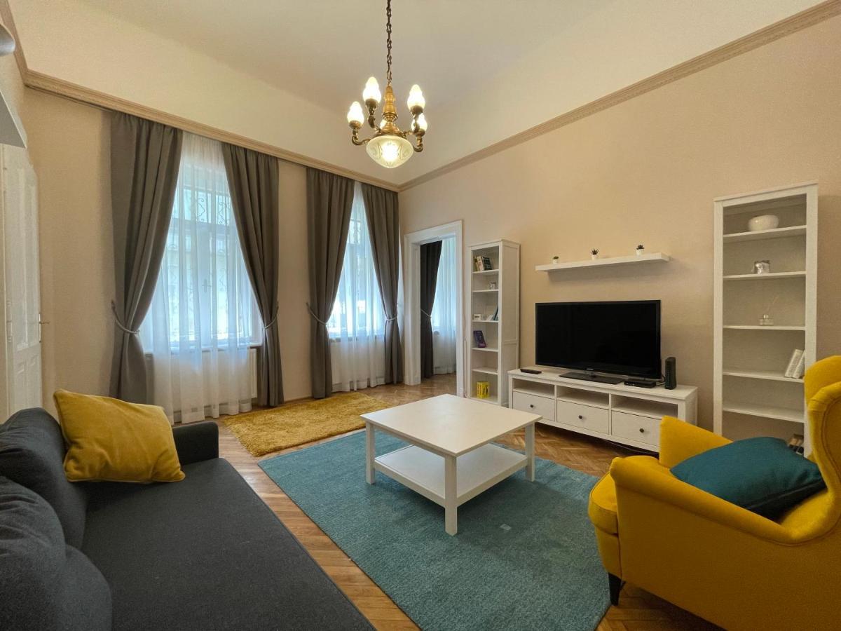 Fullmoon Apartments 1 Сегед Екстериор снимка